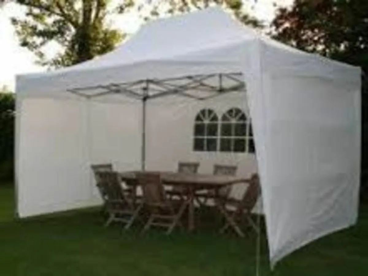 GARDEN PARTY TENT - Image 1