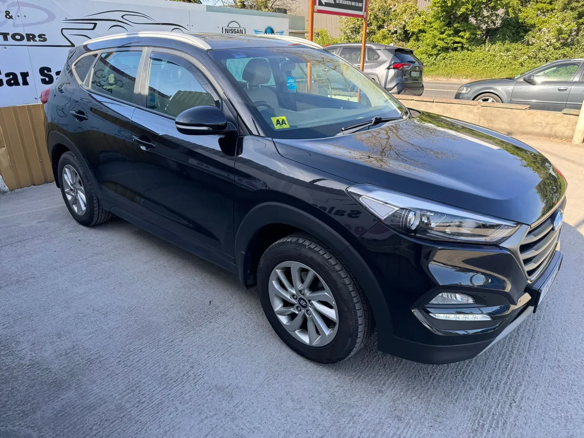 171 Hyundai Tucson 1.7D EXECUTIVE Warranty - Image 2
