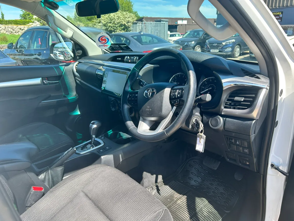 Toyota Hilux icon **price plus vat ** - Image 4