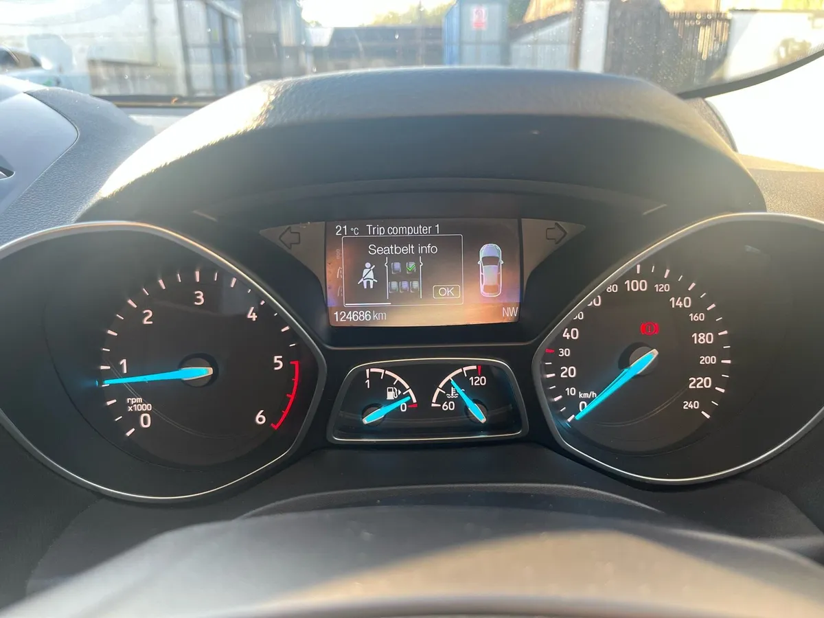 Ford Kuga SUV diesel low mileage - Image 4