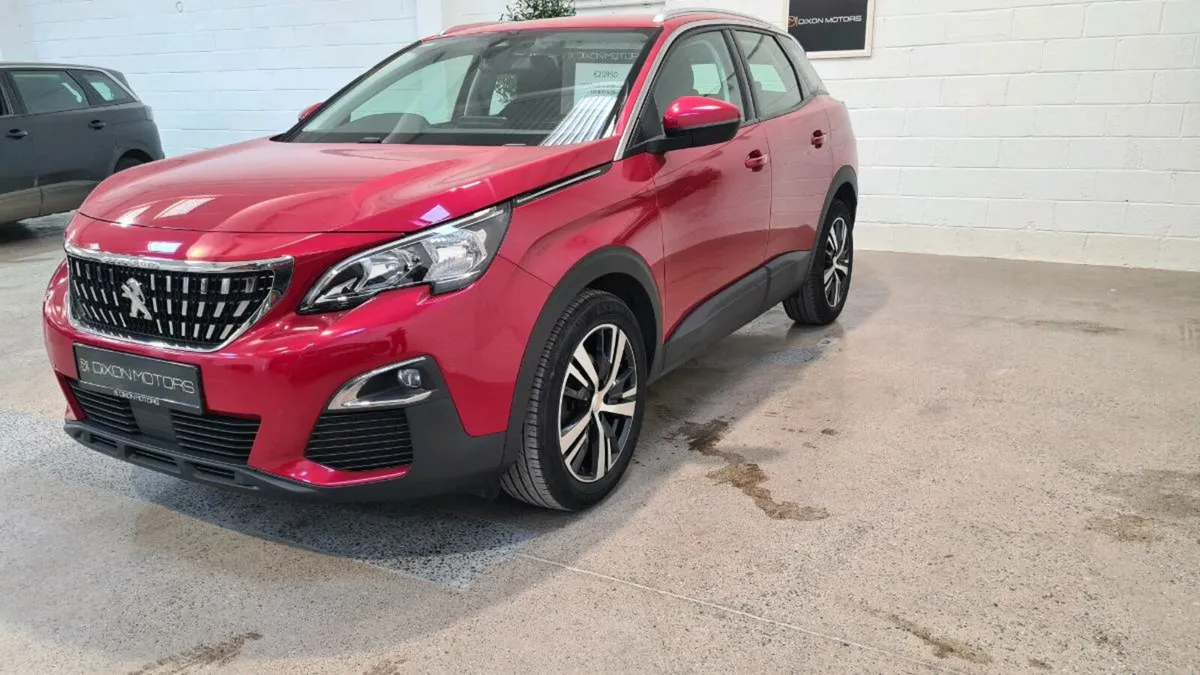 Low mileage peugeot 3008 1.5 Dsl - Image 2