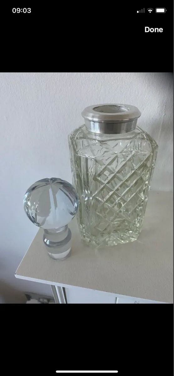 Heavy crystal Decanter - Image 3