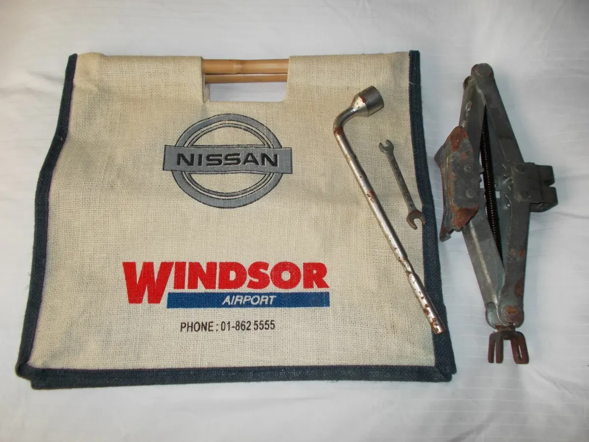 Nissan Car Jack, Brace, Tools + 2 Free - Image 1