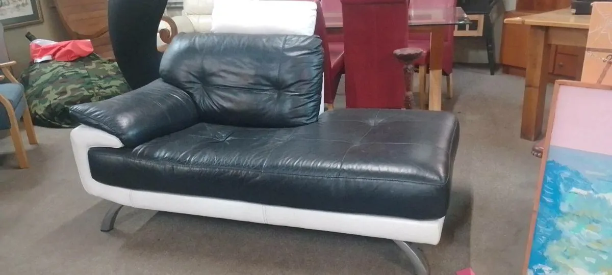 Modern Black And White Chaise Style Sofa - Image 1