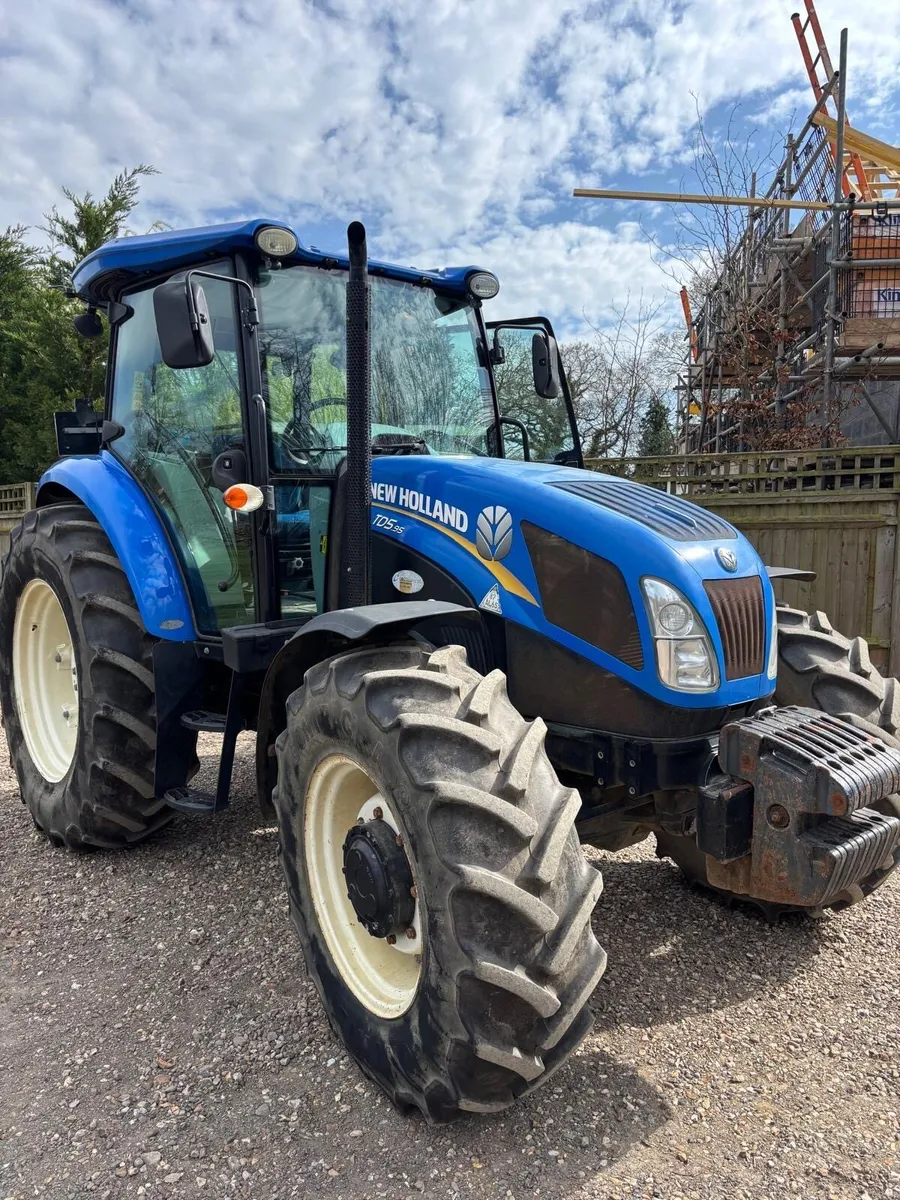 New Holland TD95 - Image 1