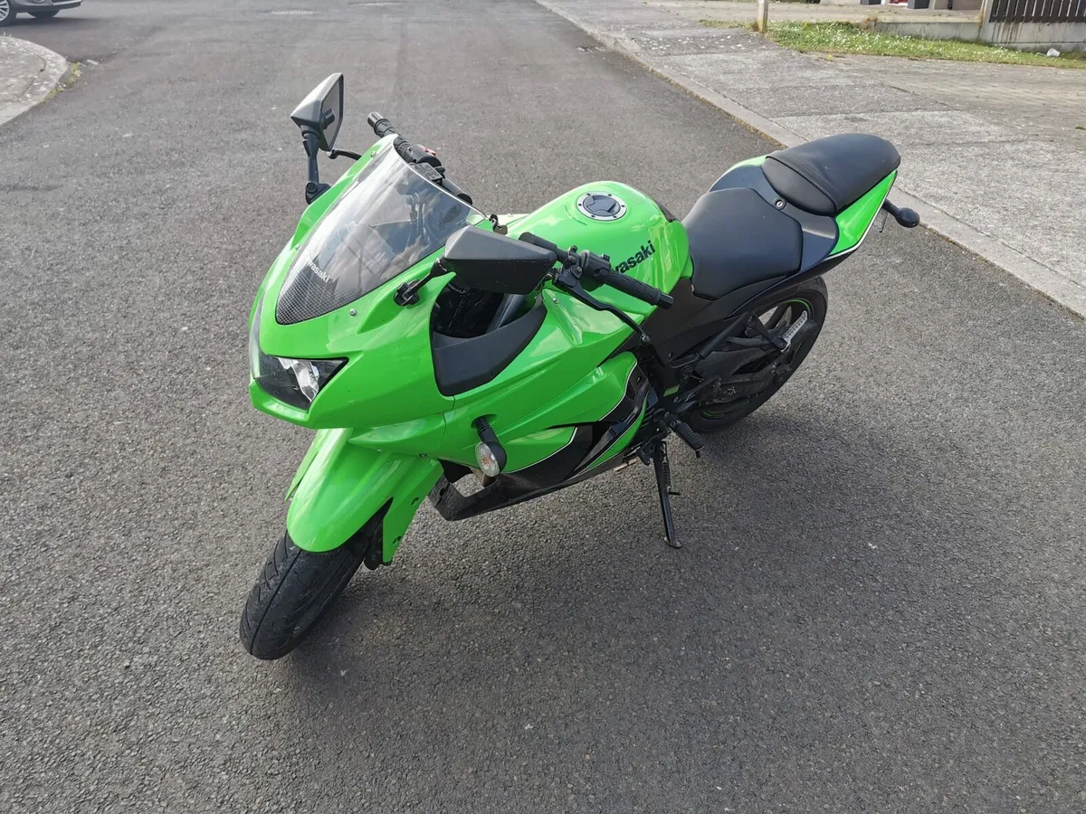 Kawasaki Ninja 250r - Image 2