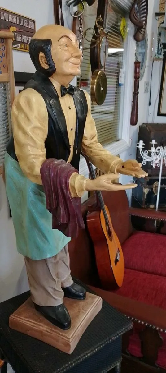 Decorative 3ft Waiter Statue - Image 3
