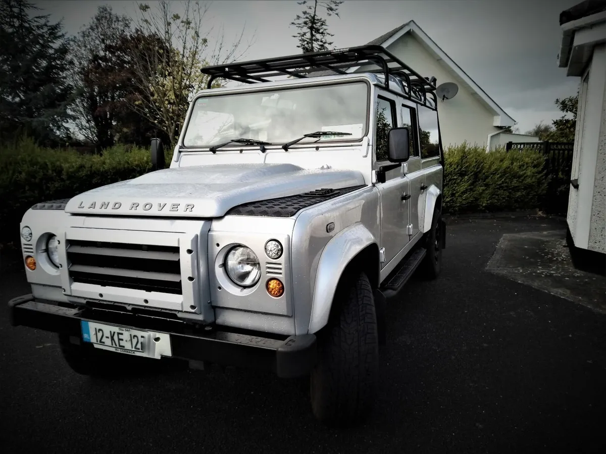 Land Rover Defender 2012 - Image 4