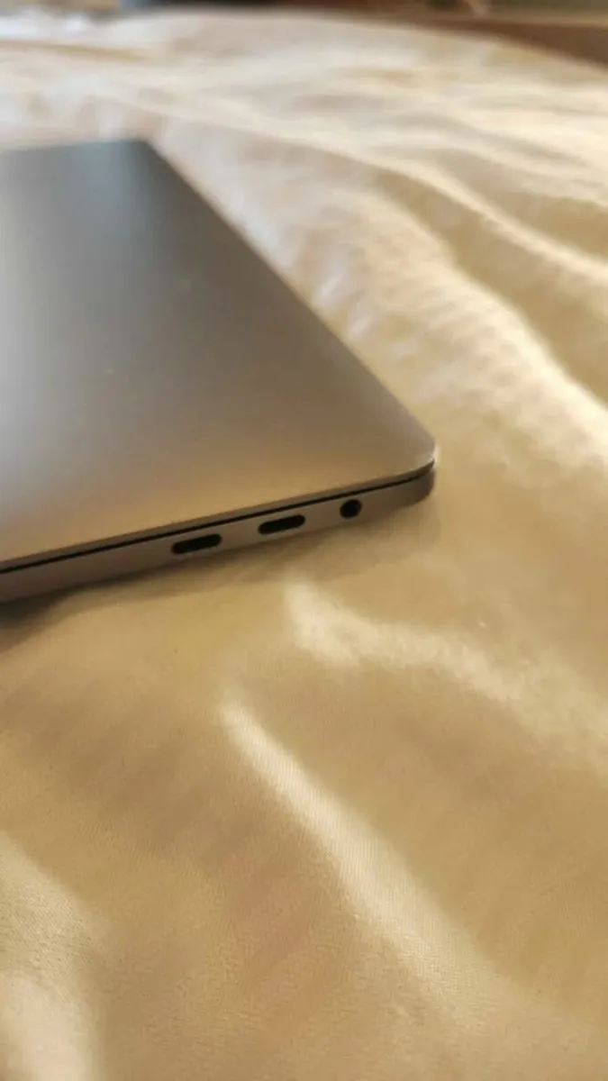 Apple Macbook Pro 13' (2016) I5 256gb Ssd 8gb Ram - Image 4