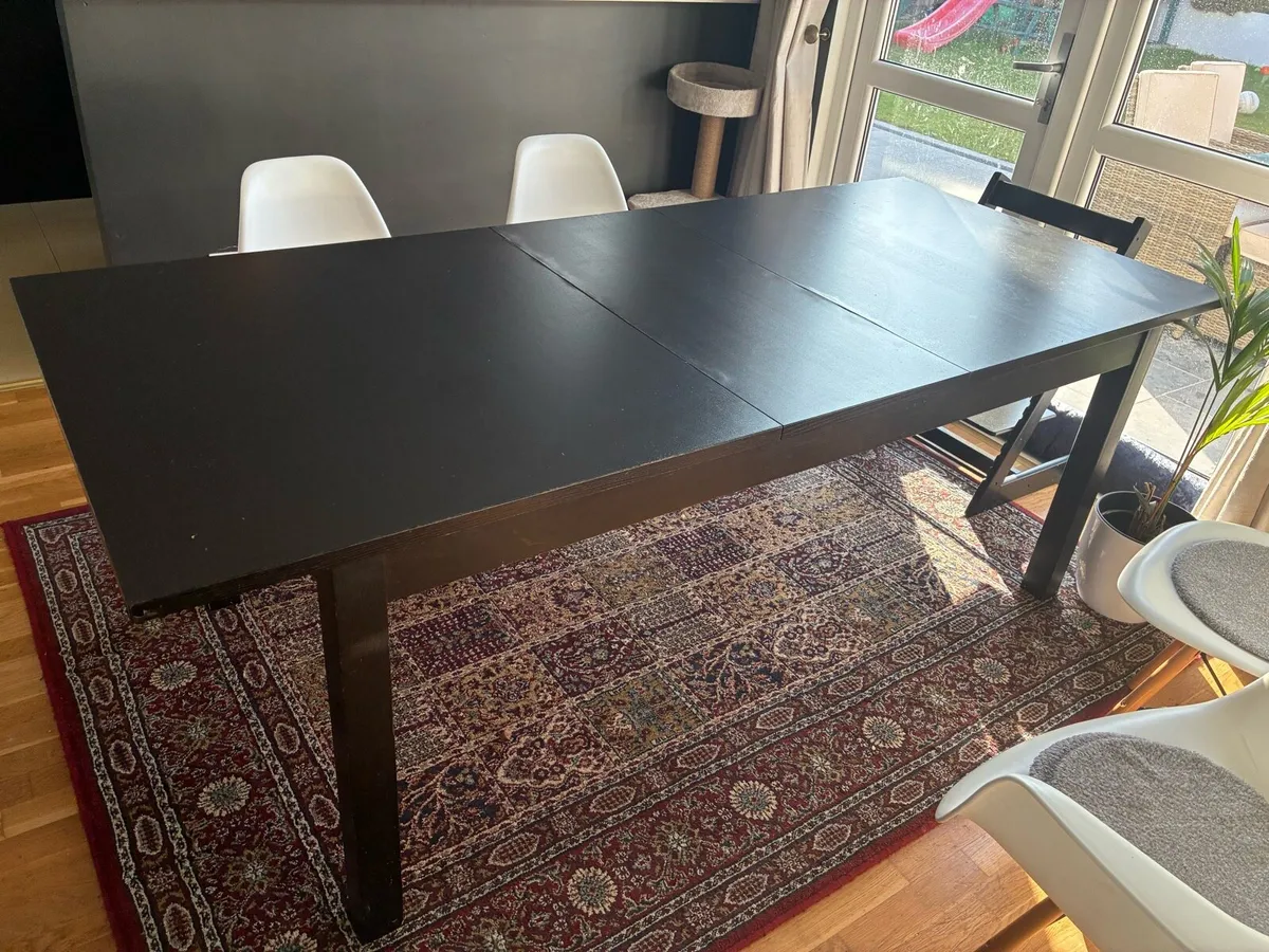 Free dining Table - Image 1
