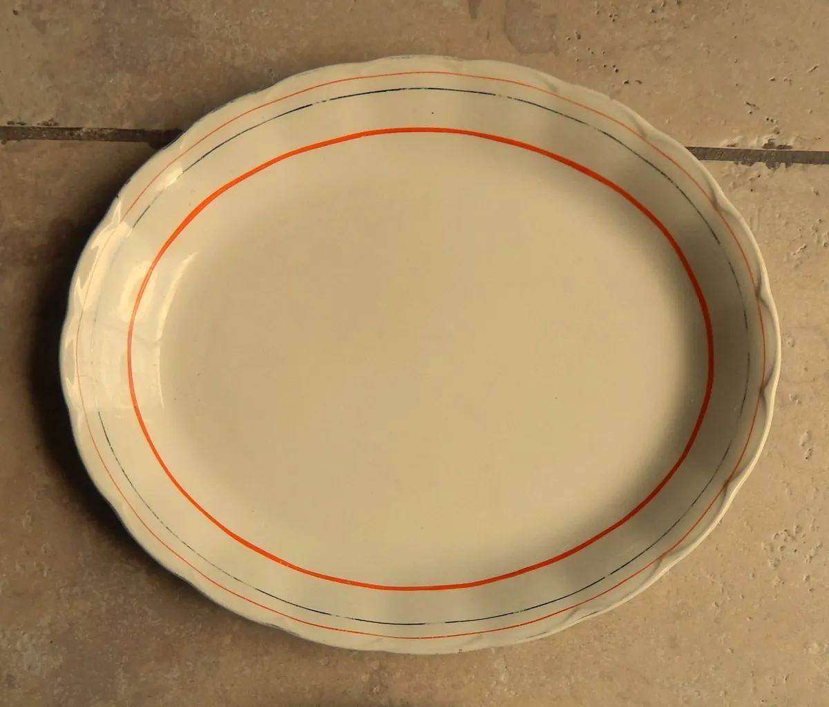 2 Creampetal brand Platters - Image 2