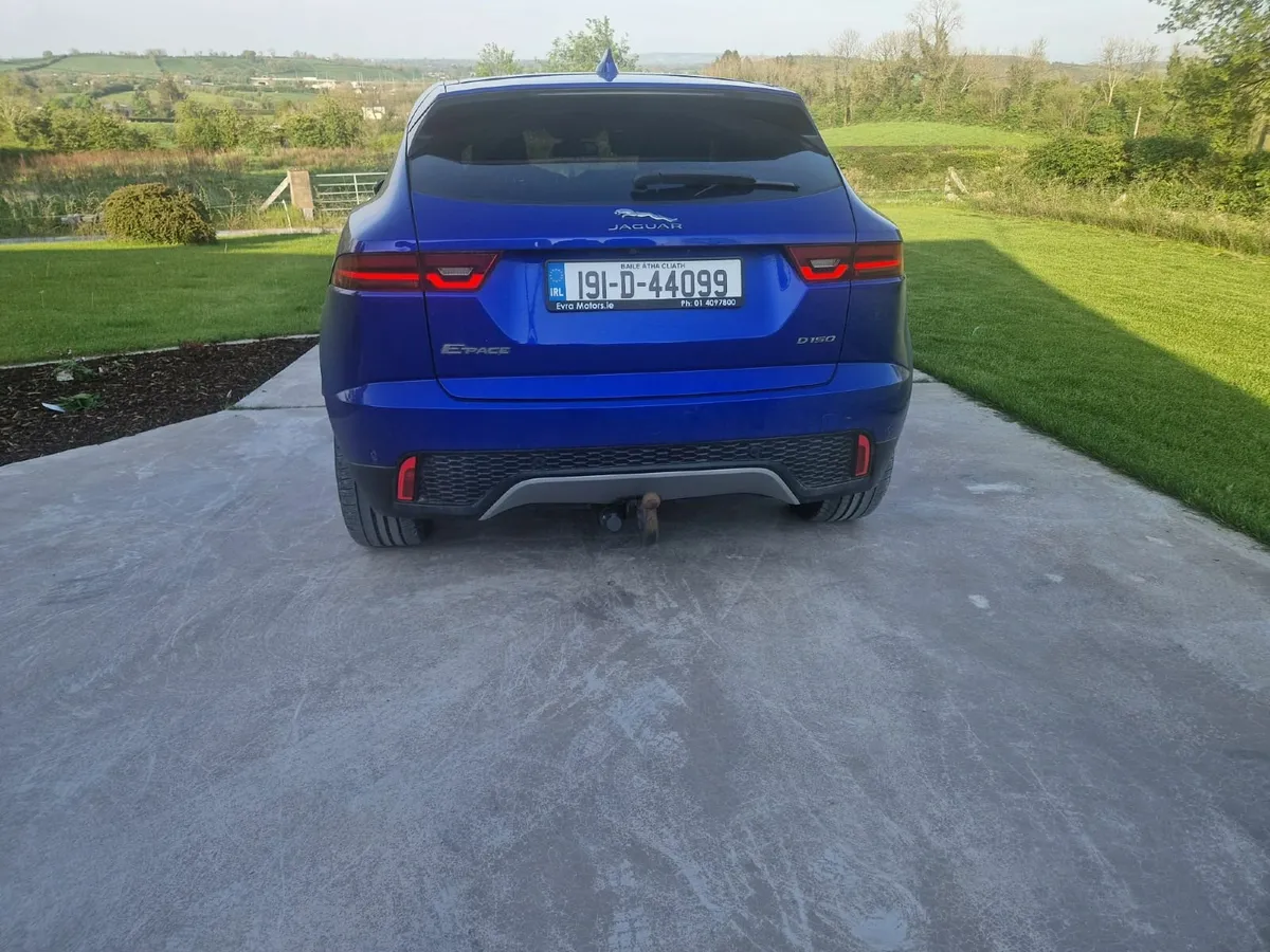 Jaguar E-Pace 2019 - Image 3