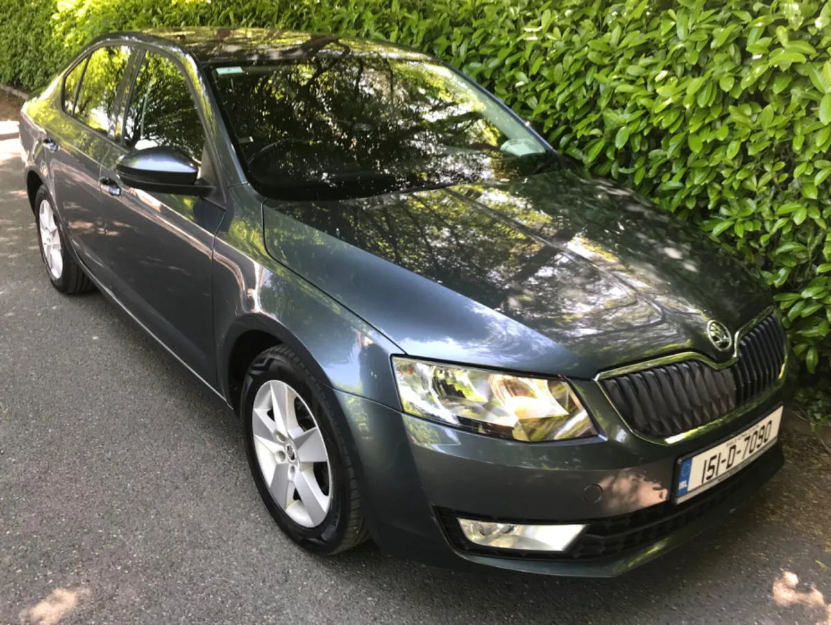 Skoda Octavia 1.2 TSI 105BHP Ambition - Image 2