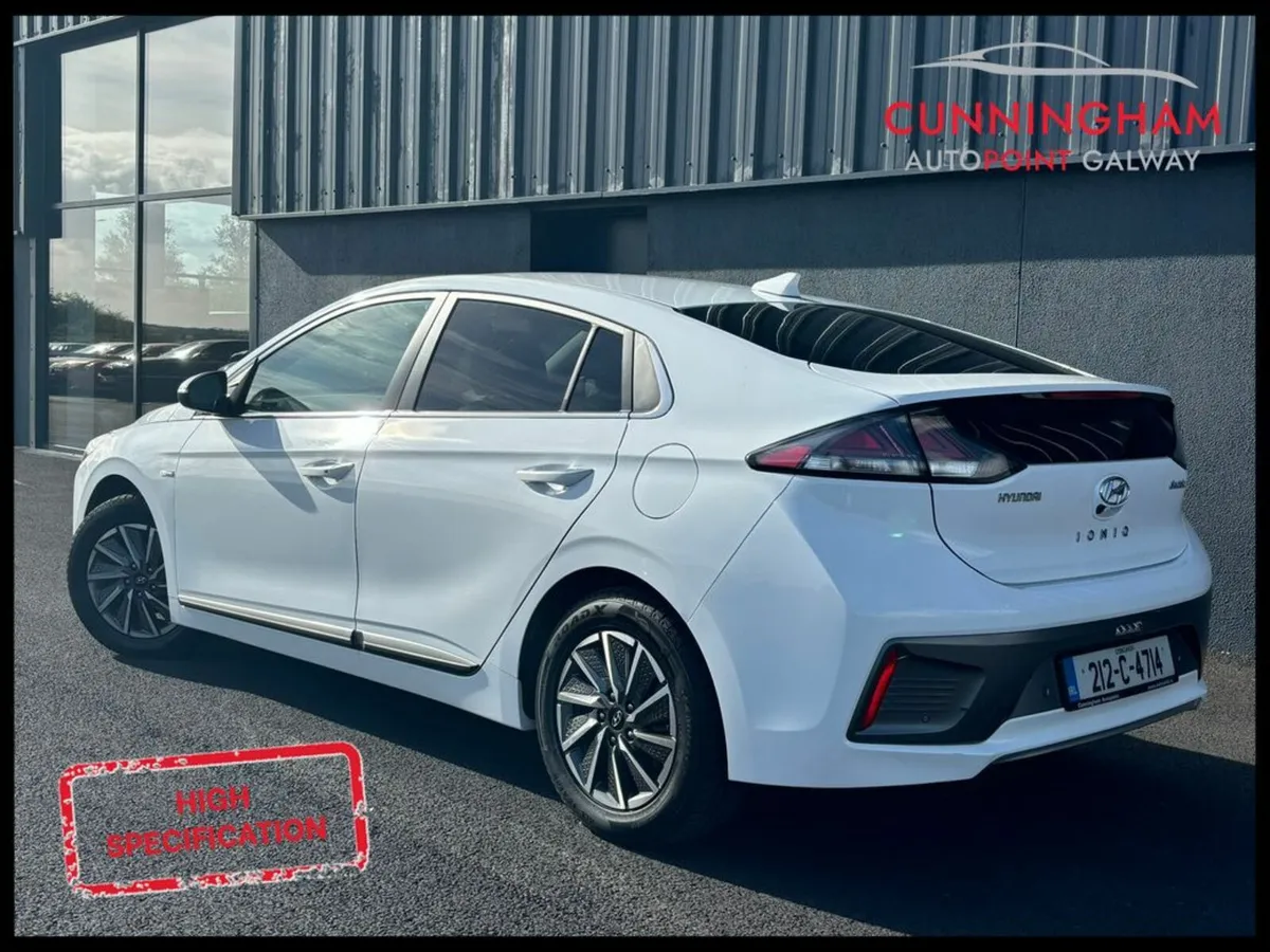 Hyundai IONIQ EV Premium 38.3 kWh - Image 2