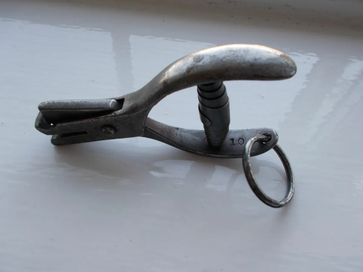 Hill of Howth Tram/Dublin Bus Ticket Puncher - Image 4
