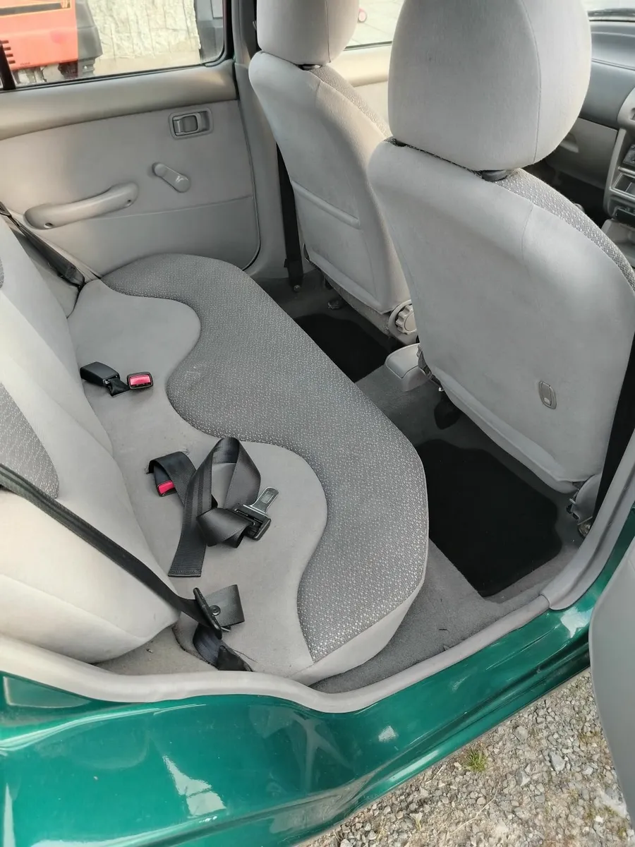 Nissan Micra 2001 - Image 4