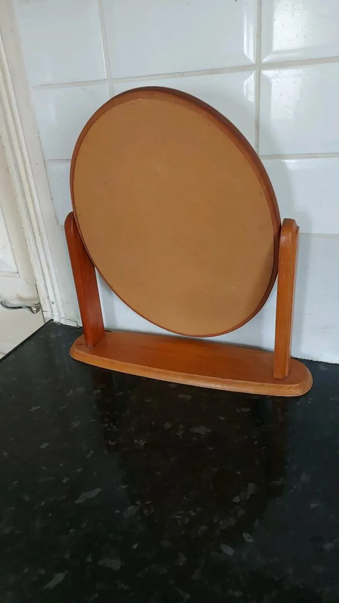 Small mantel mirror - Image 2