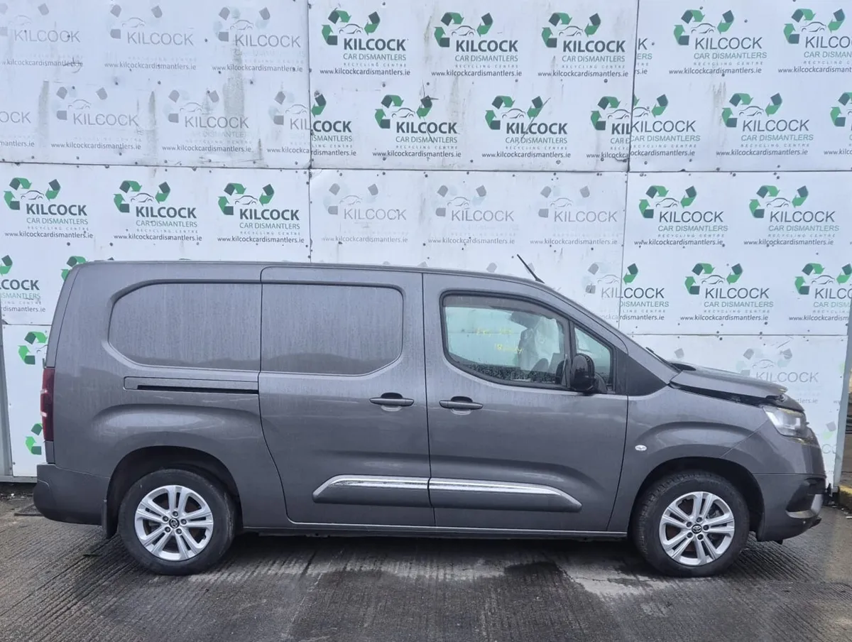 2023 TOYOTA PROACE