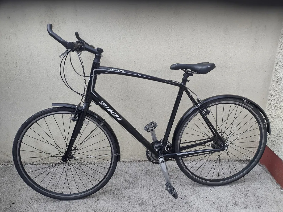 Sirrius Specialized adult bike - Image 1