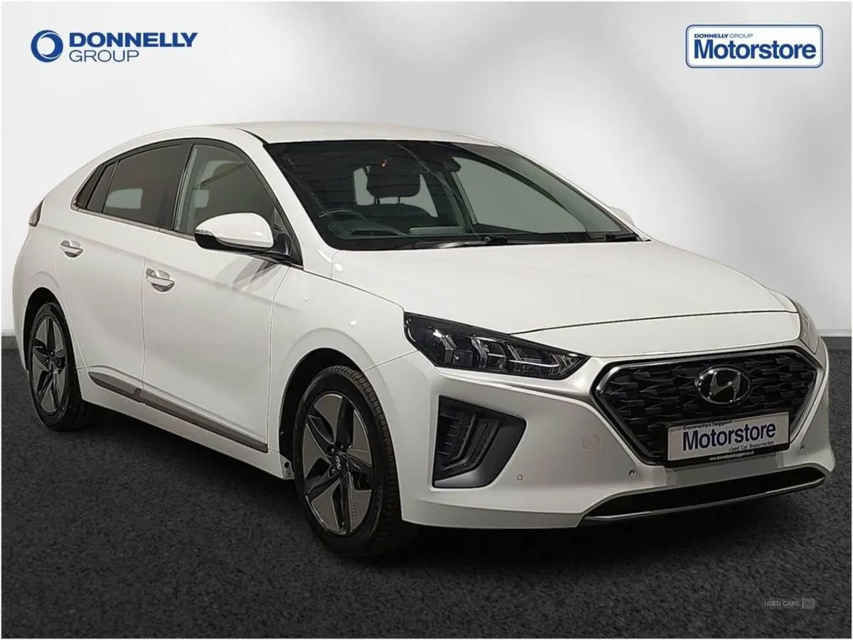 Hyundai Ioniq 1.6 GDi Hybrid Premium SE 5dr DCT - Image 1