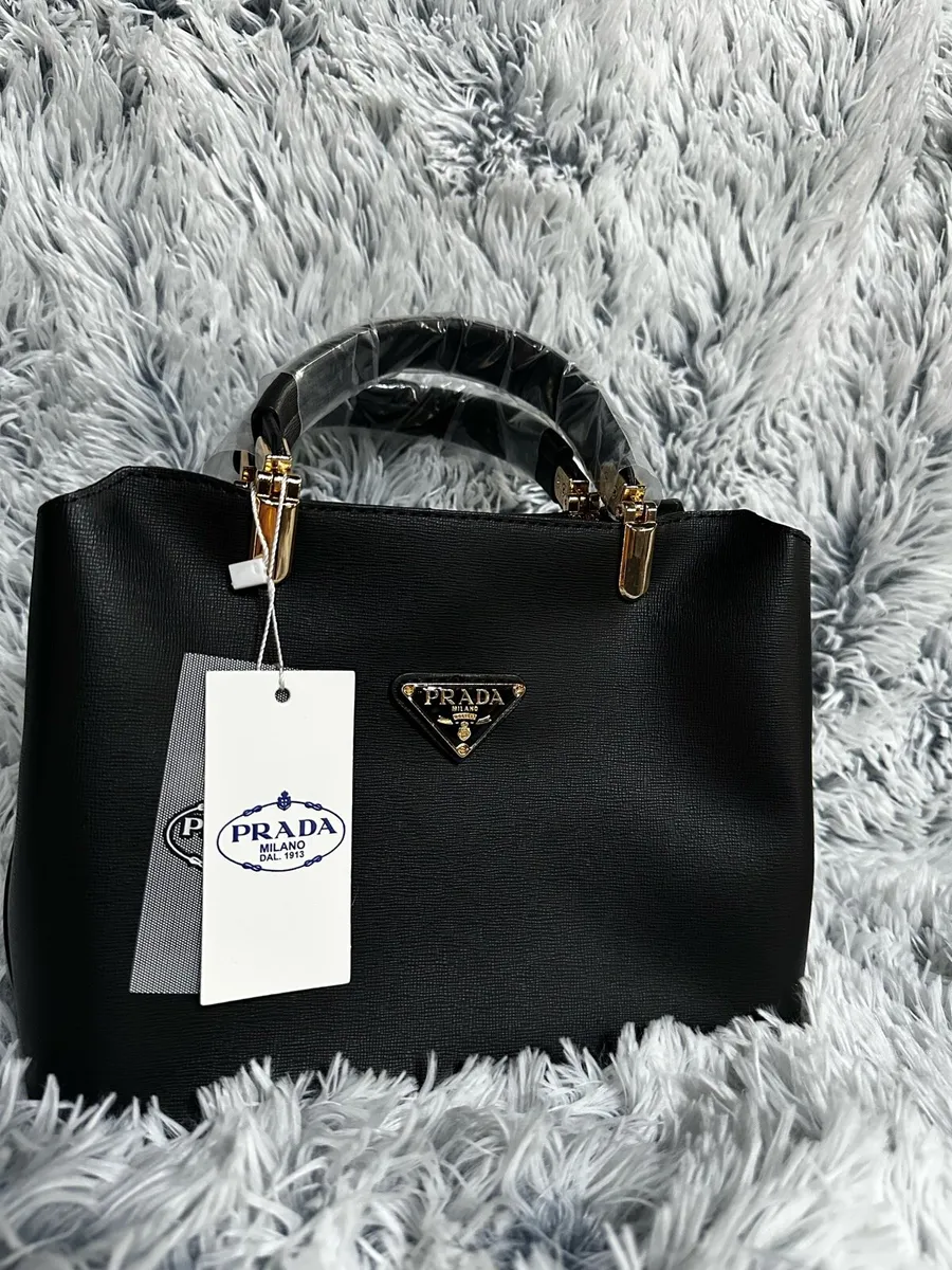 Woman’s handbag - Image 1