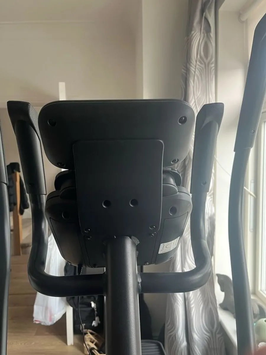 Sports Equipment Eliptical Machine - Image 2