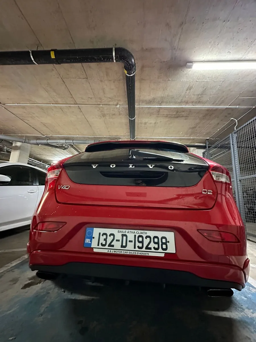 Volvo v40 - Image 3
