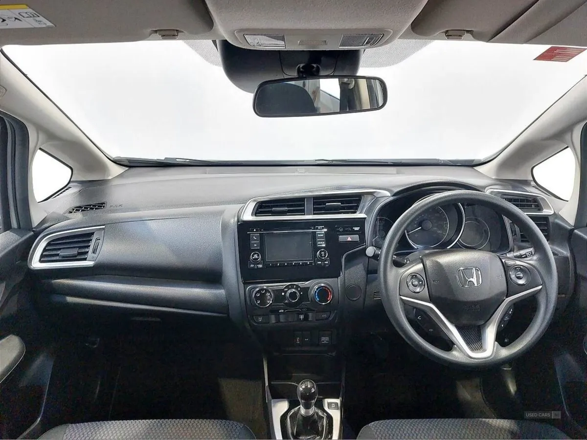 Honda Jazz 1.3 I-vtec S 5dr - Image 4