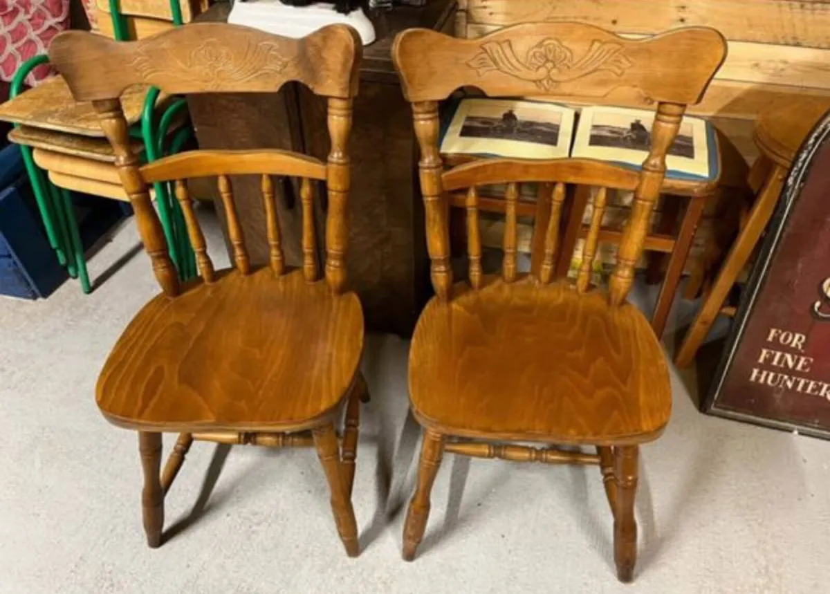 Vintage Farm house oak chairs - Image 1