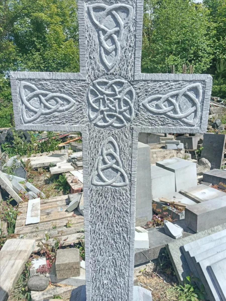 Limestone Cross - Image 2