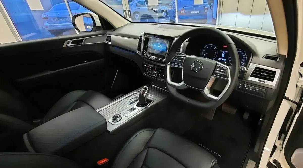 KGM (Ssangyong) Rexton G4 2.2 Diesel Commercial - Image 3