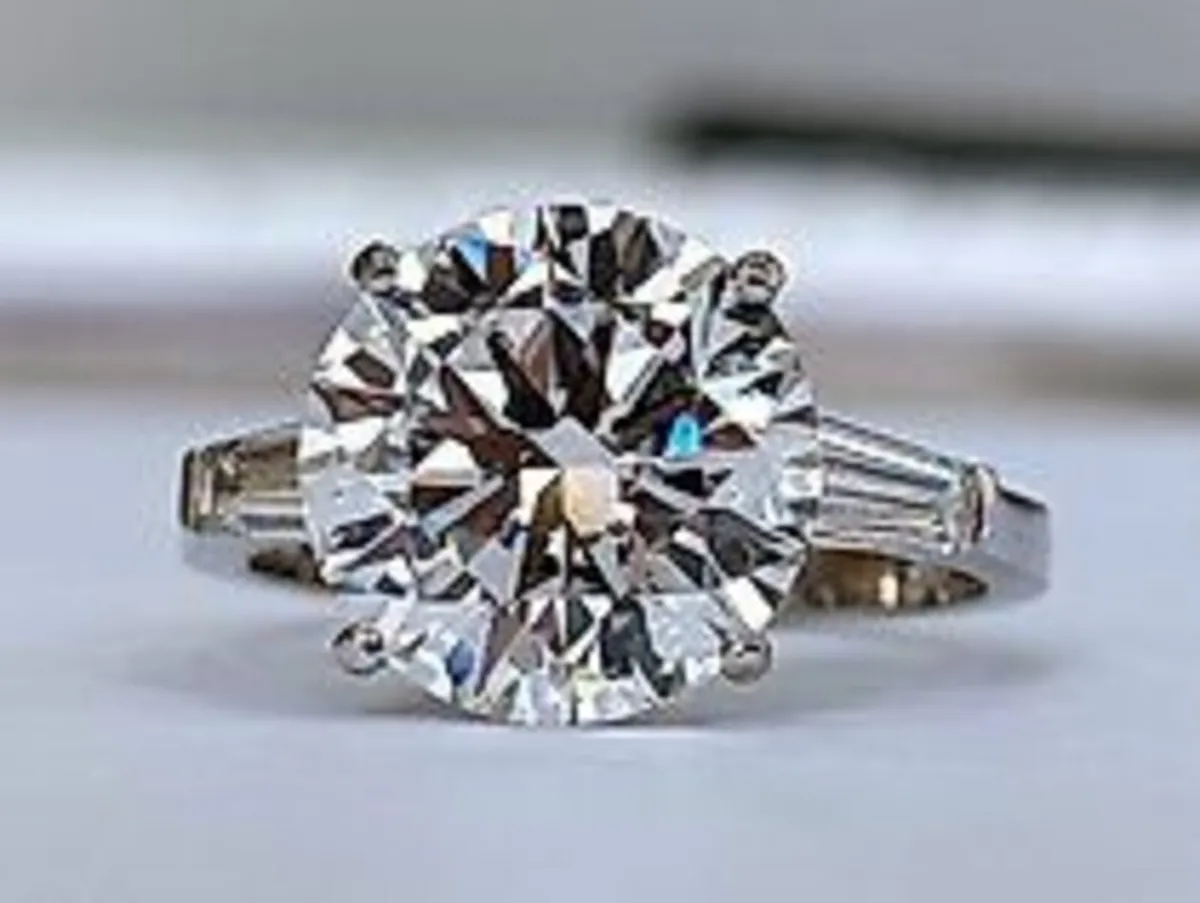 Ring - 18 kt. White gold, 5.55ct. Lab Diamond - Image 1