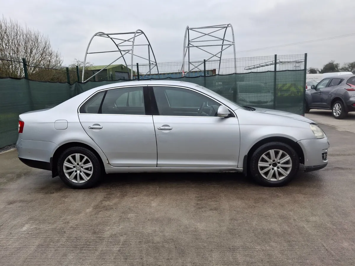 2009 Volkswagen Jetta  1.9 TDI - NP - Image 3