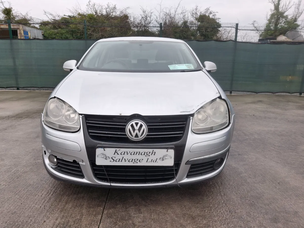 2009 Volkswagen Jetta  1.9 TDI - NP - Image 4