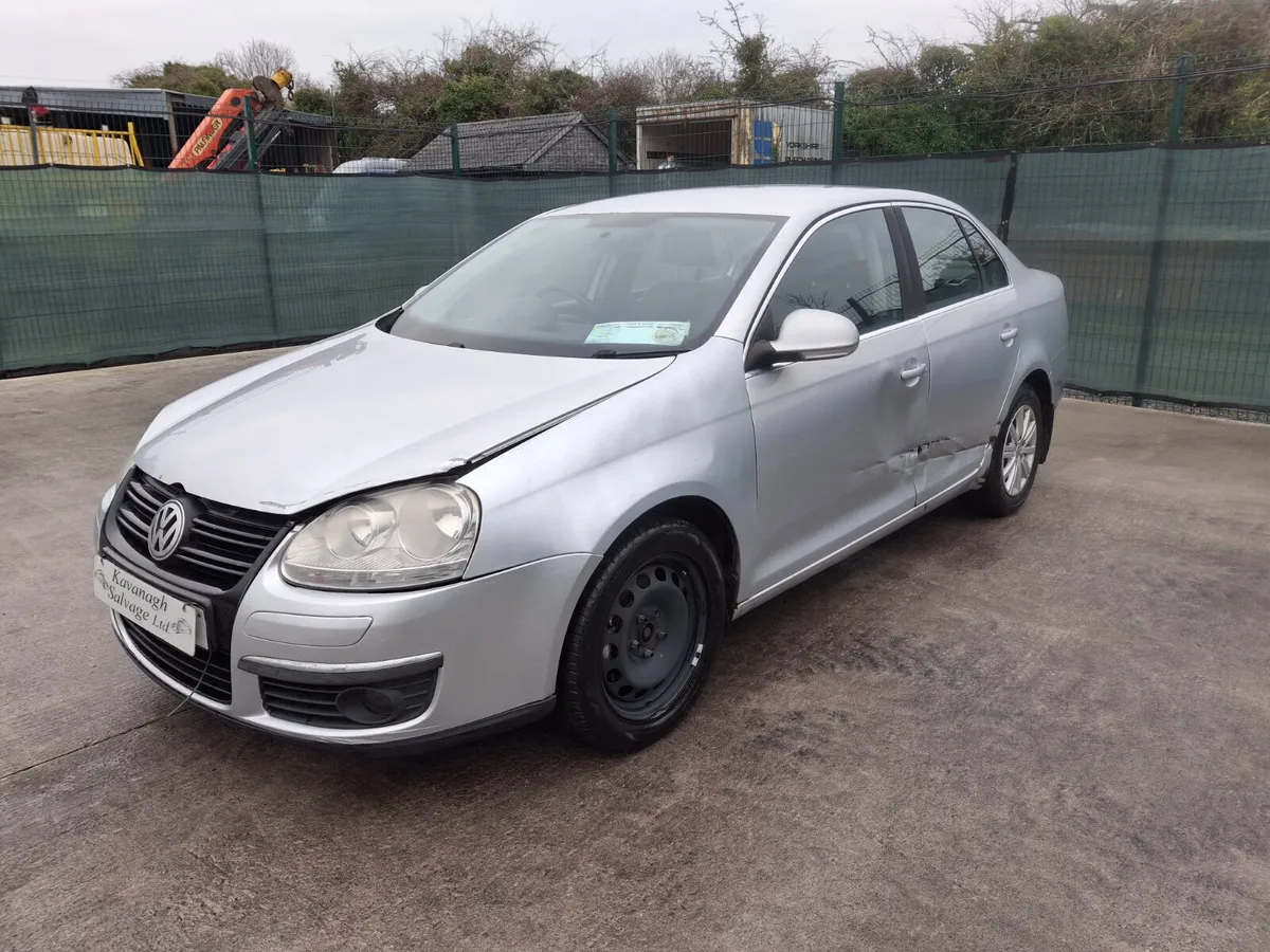 2009 Volkswagen Jetta  1.9 TDI - NP - Image 2