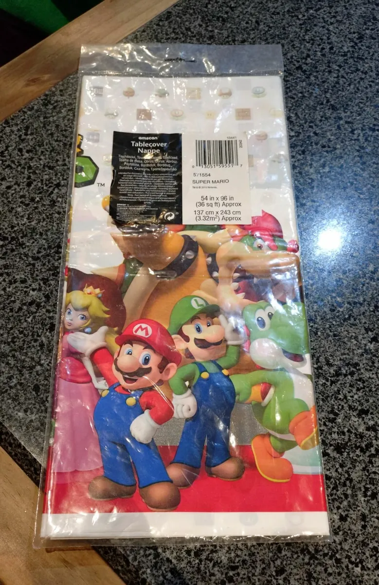 SUPER MARIO PLASTIC TABLE CLOTH (NEW). - Image 2