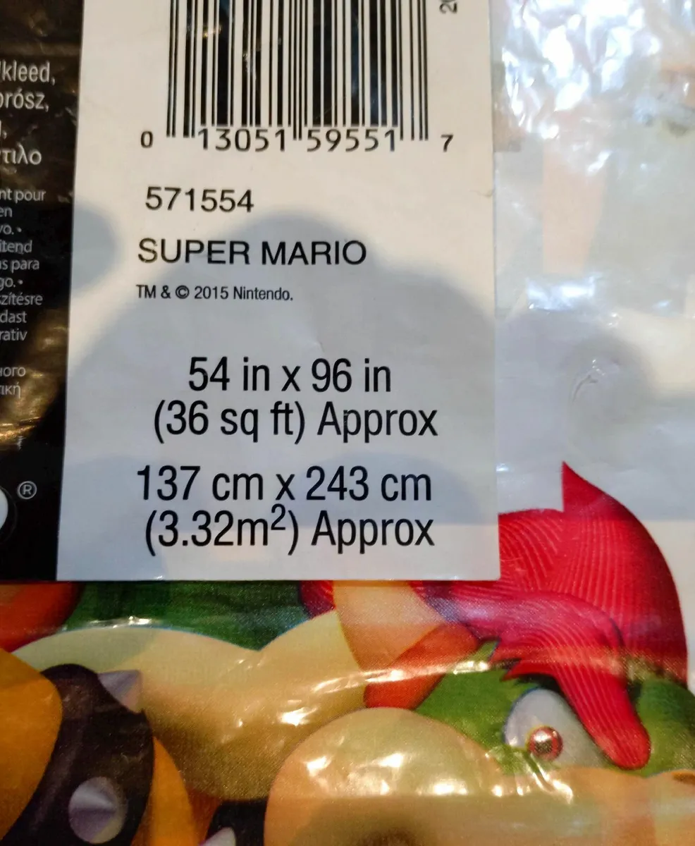 SUPER MARIO PLASTIC TABLE CLOTH (NEW). - Image 4