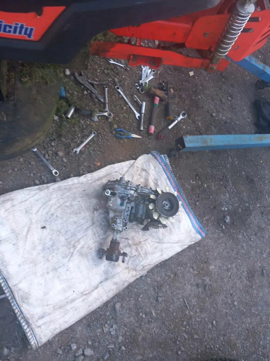 Ride on mower gearbox repairs - Image 4