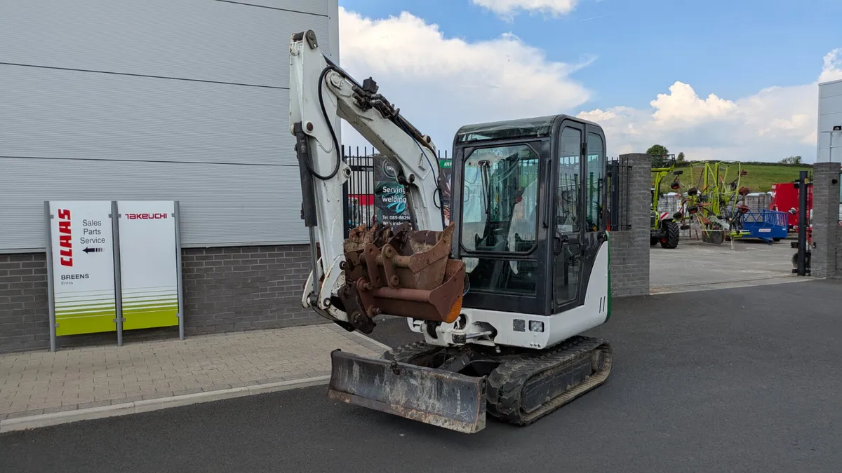Bobcat 328 mini digger - Image 2