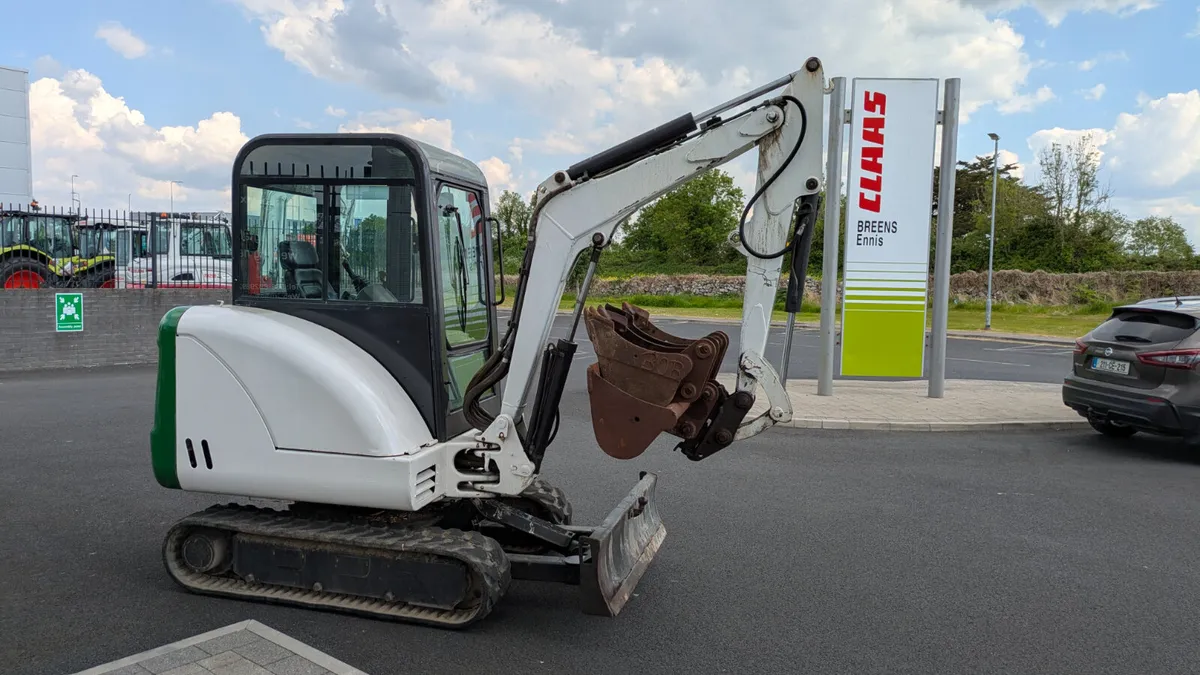 Bobcat 328 mini digger - Image 4
