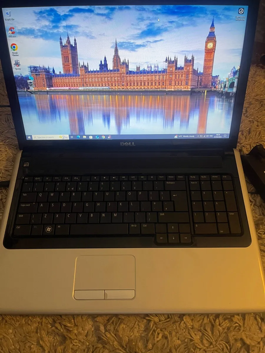 Large dell laptop for 70 - Image 2