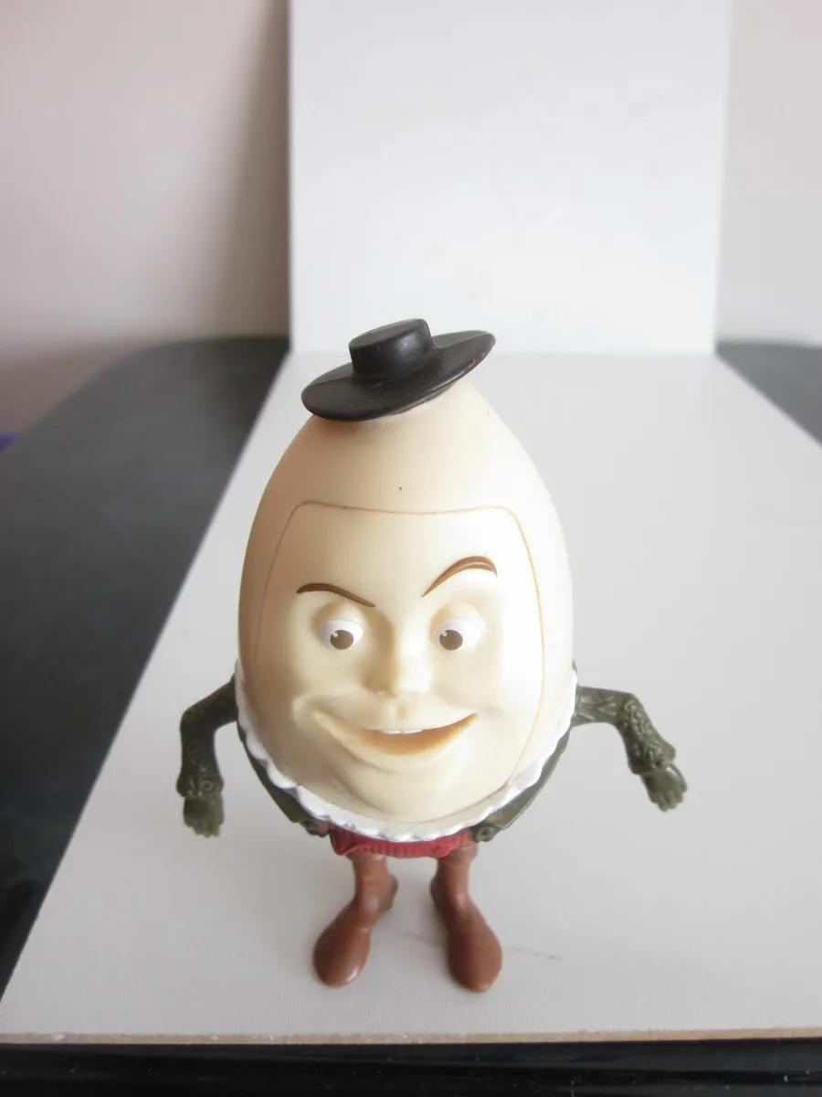 Mc Donald's Happy Meal Toys Humpty Dumpty Egg 2011 - Image 1