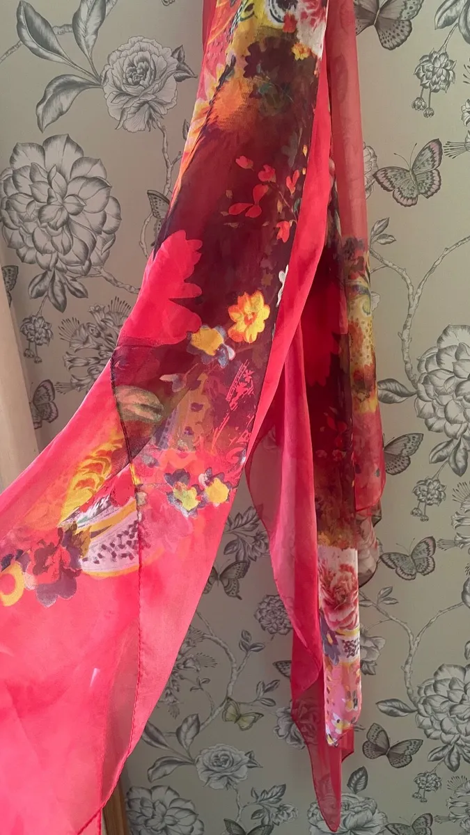 Shawl - Image 1