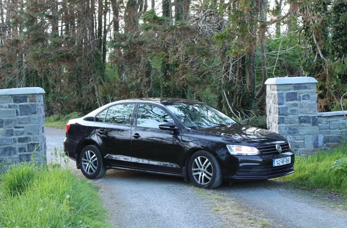 142 Volkswagen Jetta Automatic - Image 1