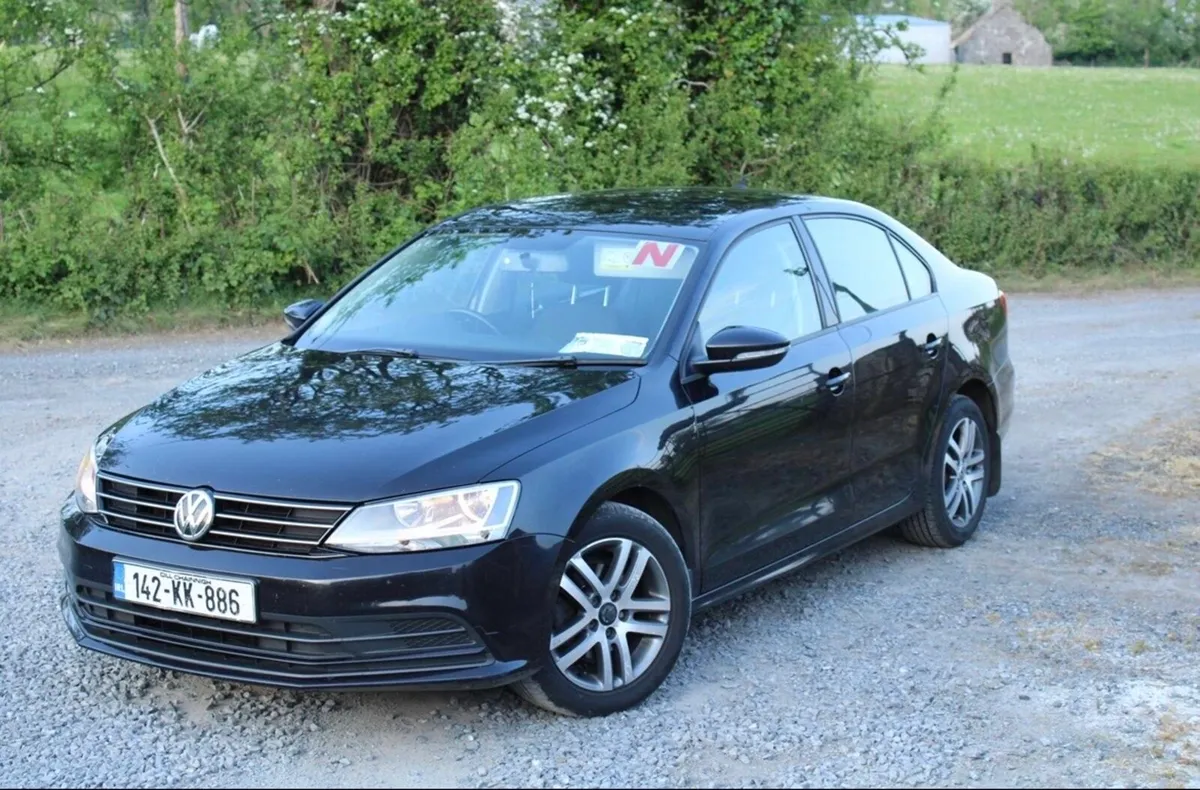 142 Volkswagen Jetta Automatic - Image 3