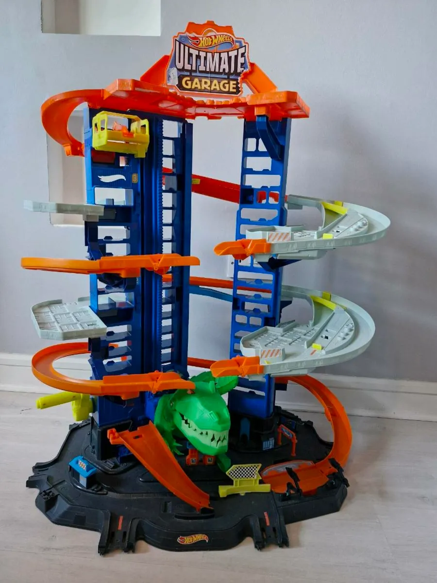 Hot Wheels Ultimate Garage Dublin 14 area - Image 2