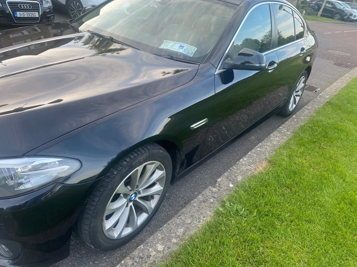 BMW 5-Series 2015 - Image 2