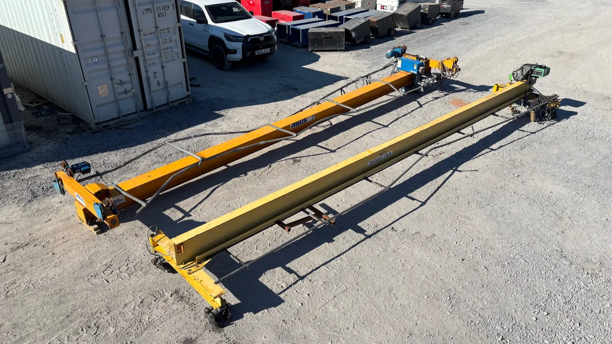 2 Ton Gantry Cranes - Image 1