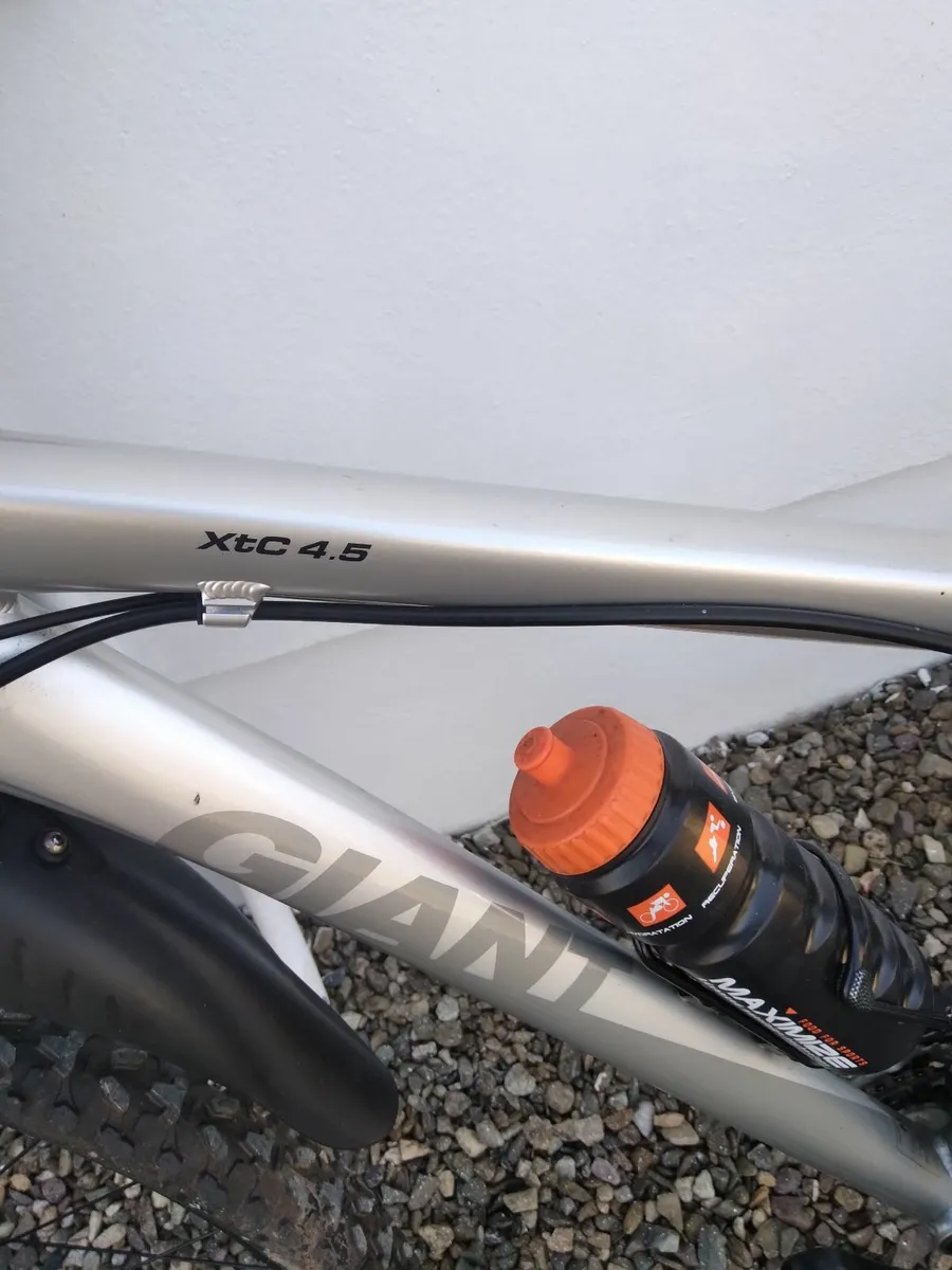 Giant xtc 4.5 mountain bike - Image 2