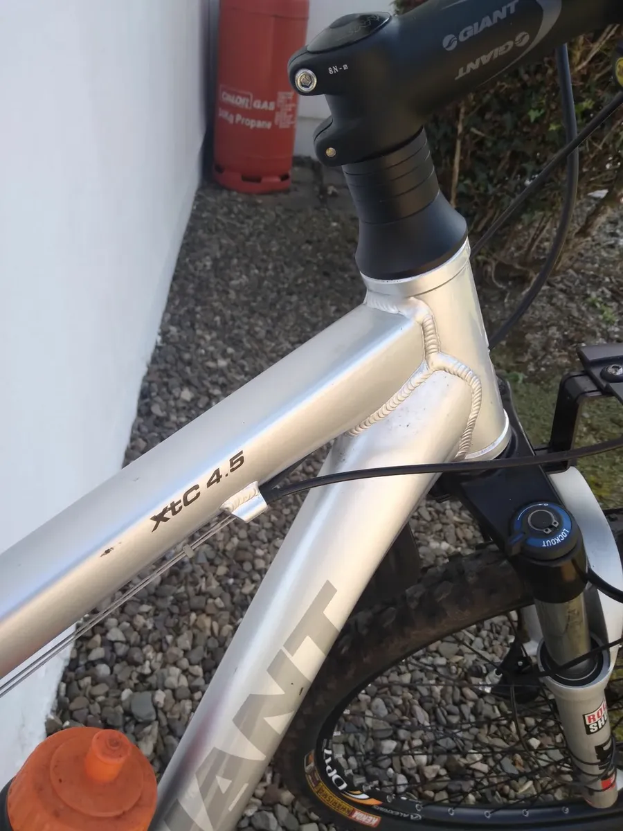 Giant xtc 4.5 mountain bike - Image 3